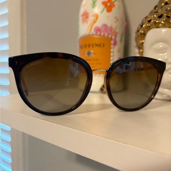 Burberry Sunglasses - Picture 1 of 6